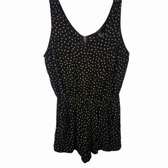 Black Polkadot Forever 21 Romper Zips in Back. - Picture 1 of 12
